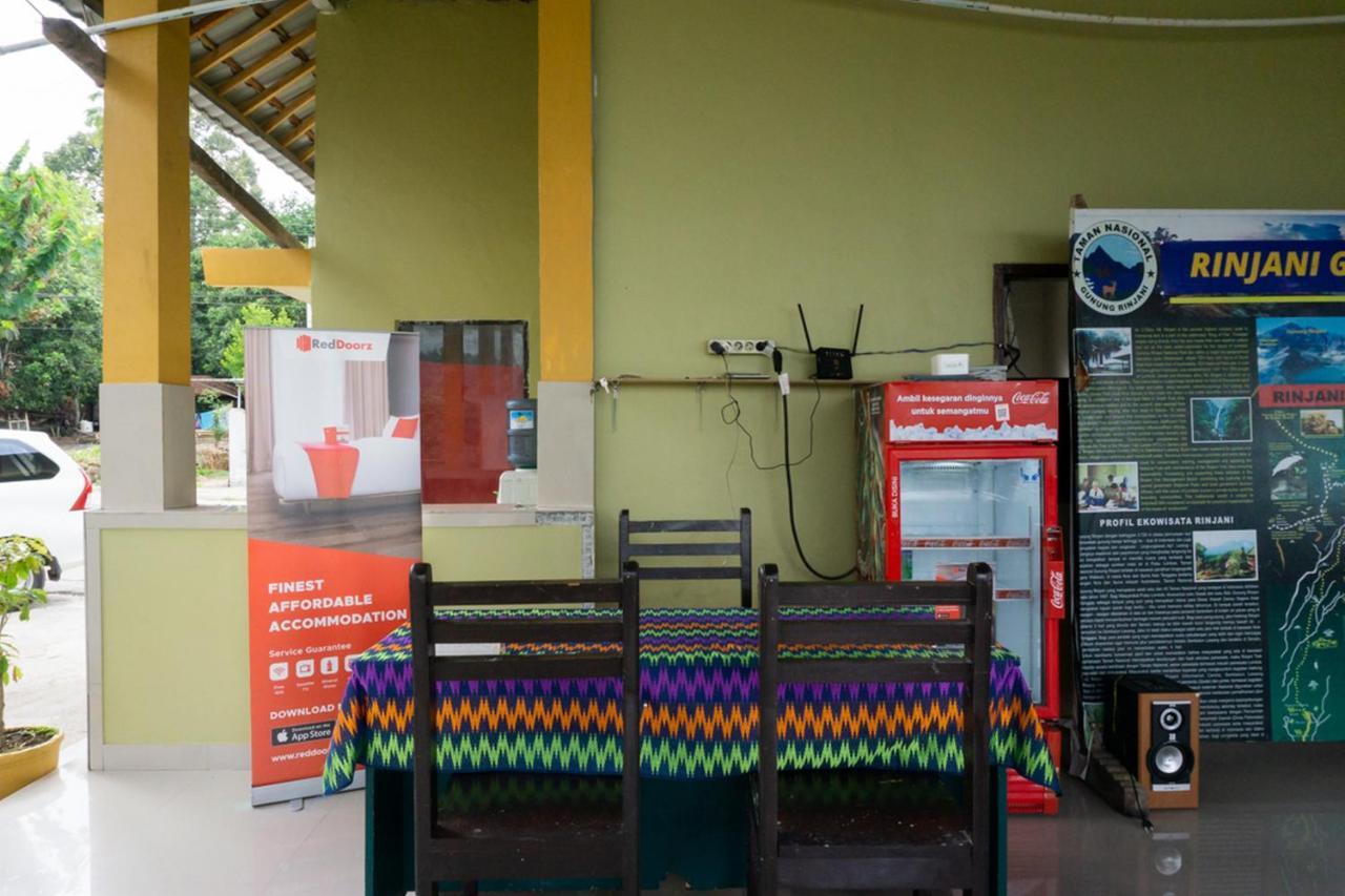 Reddoorz Near Senaru Rinjani Hotel Kültér fotó